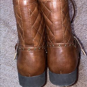 Guess boots